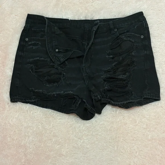 American Eagle Outfitters Black Ripped Jean Shorts - Picture 1 of 3